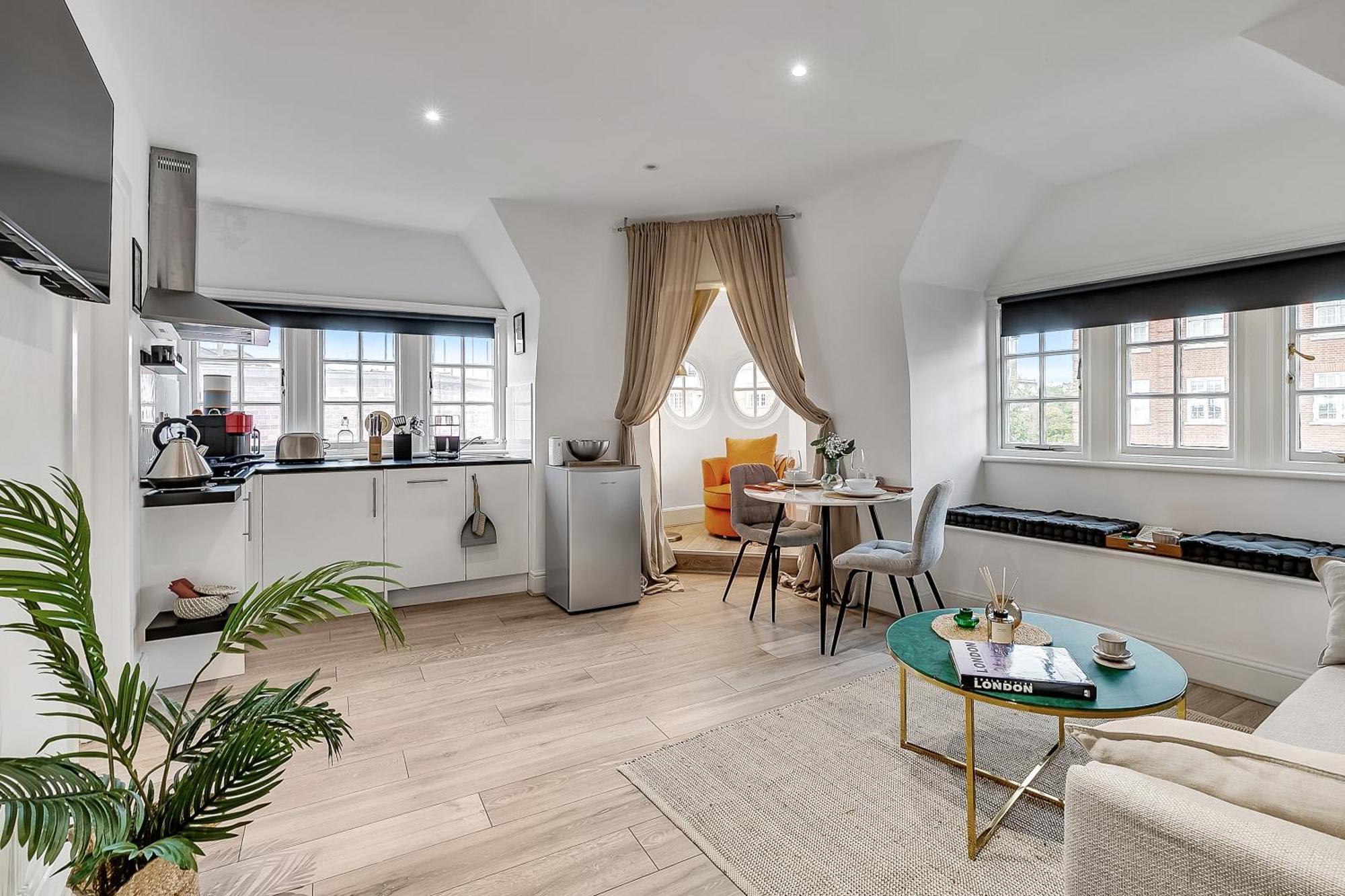 Lovely Kensington Apartments ลอนดอน ภายนอก รูปภาพ