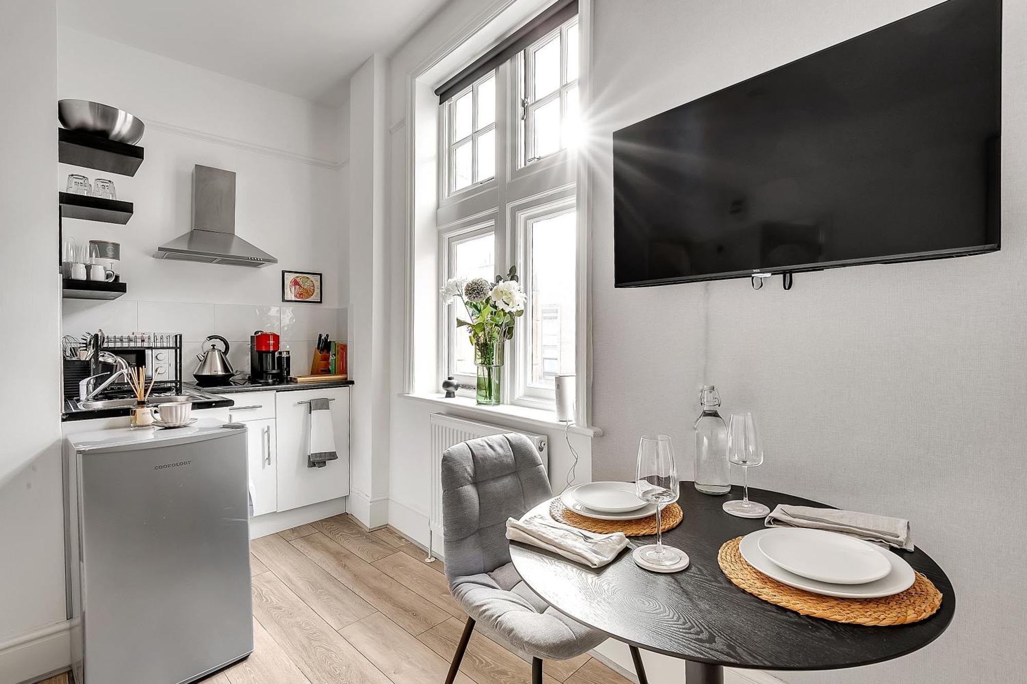 Lovely Kensington Apartments ลอนดอน ห้อง รูปภาพ